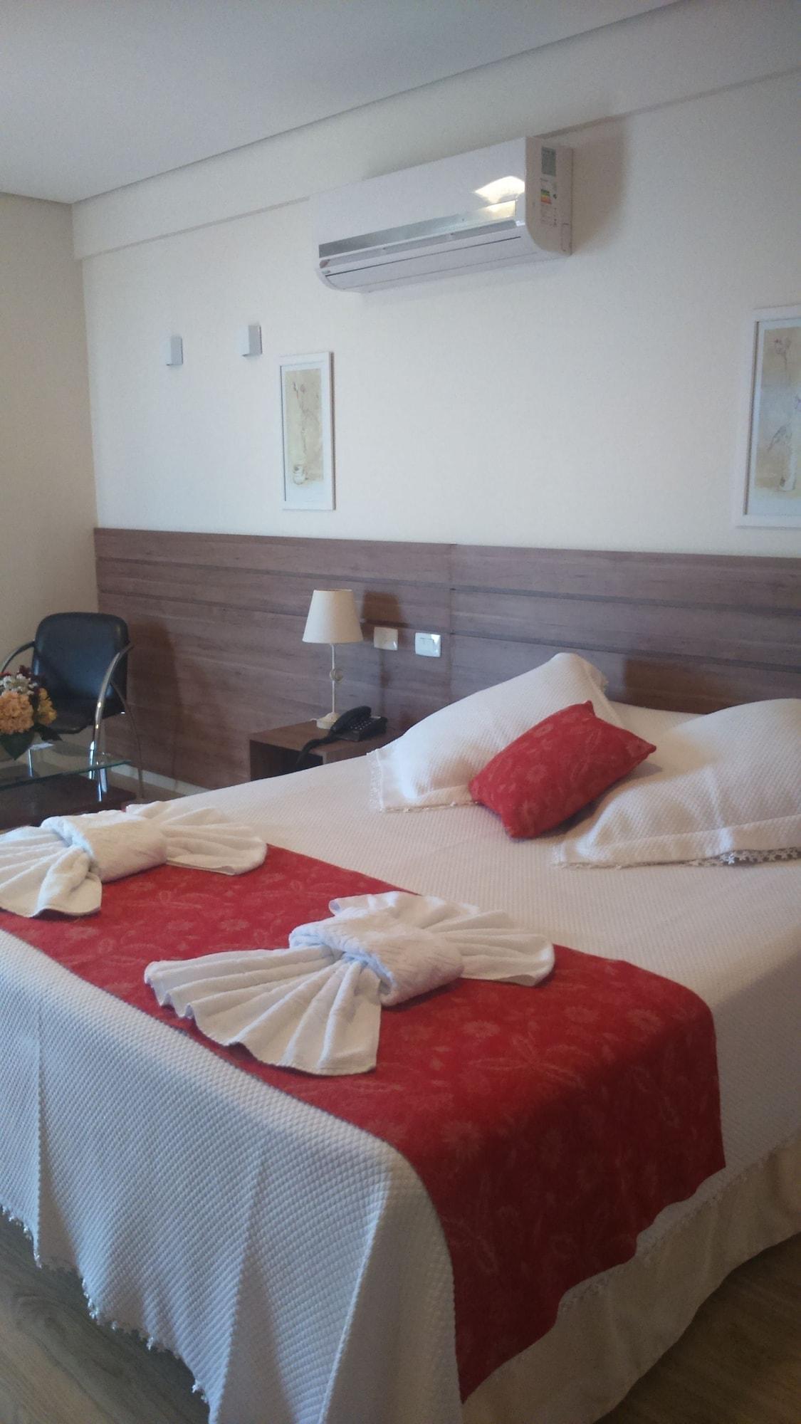Hotel Metropolitan Кампо Гранде Екстериор снимка