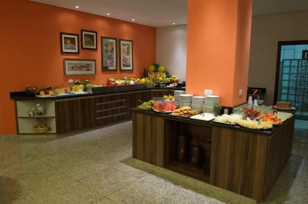 Hotel Metropolitan Кампо Гранде Екстериор снимка