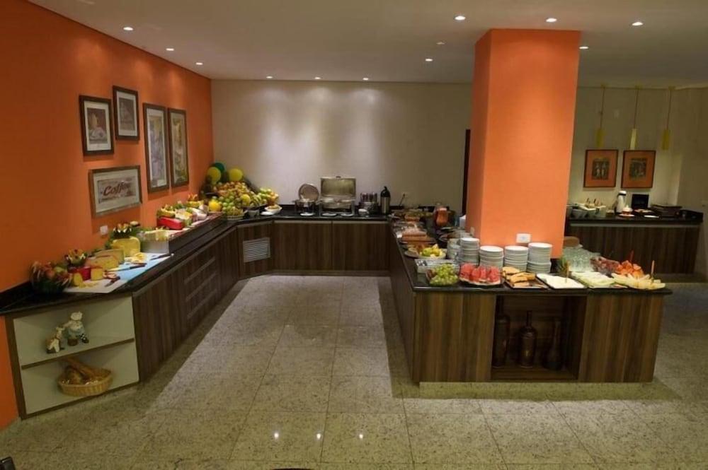 Hotel Metropolitan Кампо Гранде Екстериор снимка